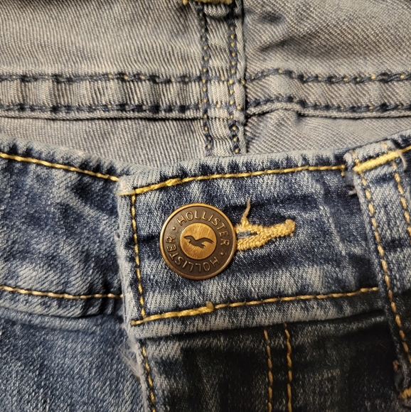 HOLLISTER MID RISE MEDIUM WASH DENIM JEANS - Picture 9 of 9